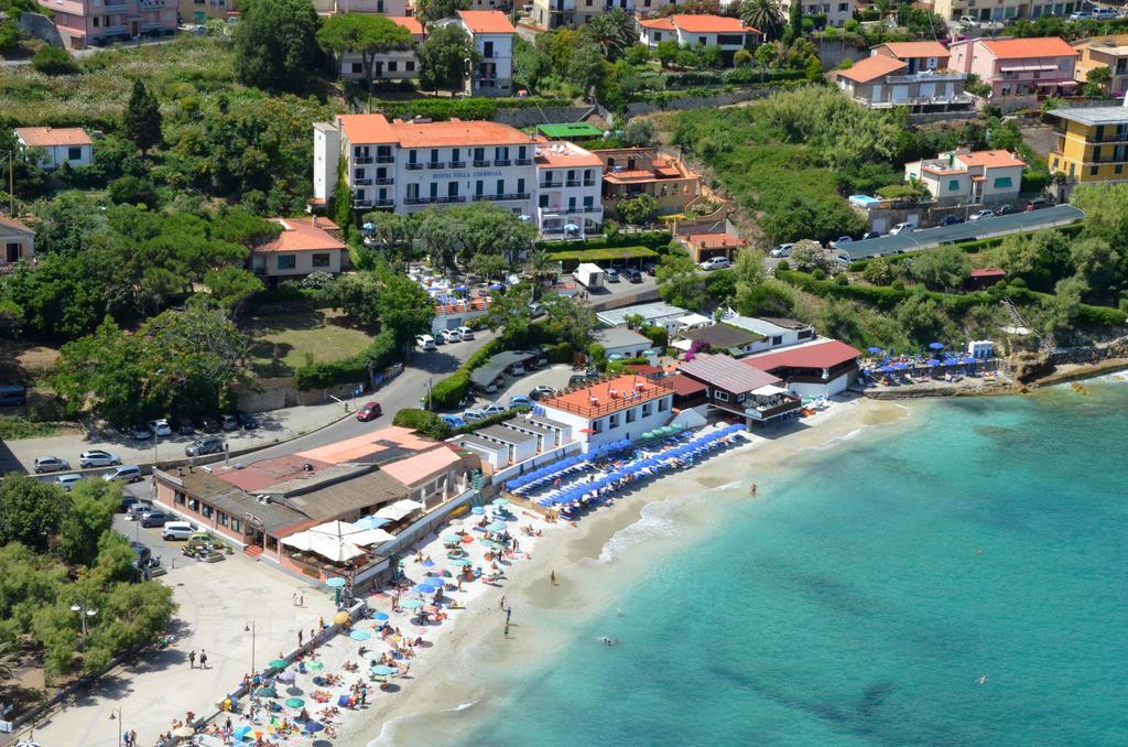 Hotel Villa Ombrosa Portoferraio Exterior foto